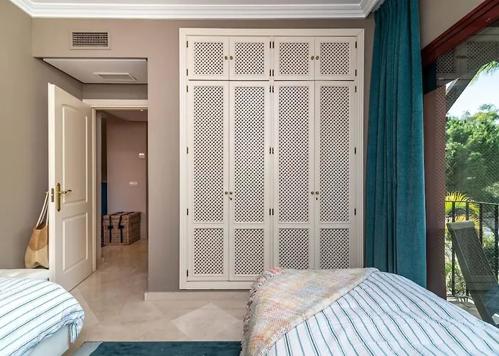 Luxury Boutique Penthouse 2 Bedrooms Pools Open 365 Days 아파트 *