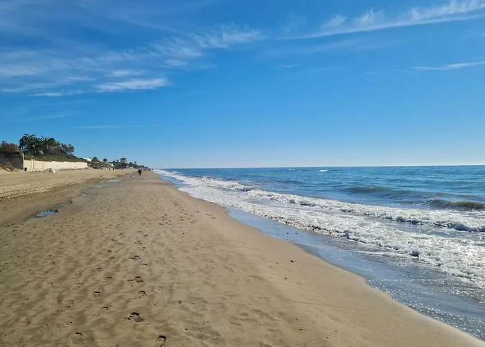 Luxury Boutique Penthouse 2 Bedrooms Pools Open 365 Days Marbella