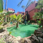 Apartment Luxury Boutique Penthouse 2 Bedrooms Pools Open 365 Days