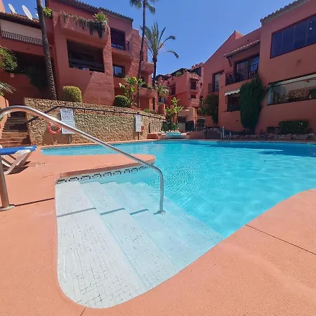 Luxury Boutique Penthouse 2 Bedrooms Pools Open 365 Days Апартаменти