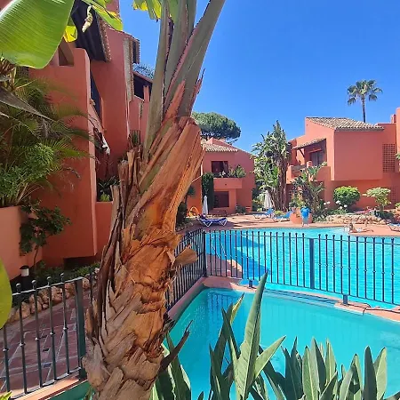 Luxury Boutique Penthouse 2 Bedrooms Pools Open 365 Days