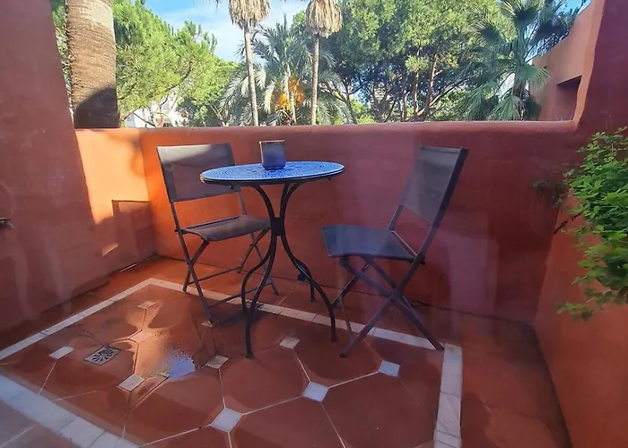 Luxury Boutique Penthouse 2 Bedrooms Pools Open 365 Days Апартаменти Марбелья