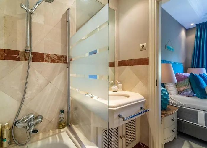 Luxury Boutique Penthouse 2 Bedrooms Pools Open 365 Days * マルベーリャ