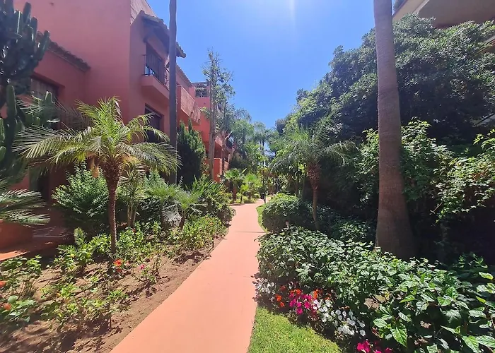 Luxury Boutique Penthouse 2 Bedrooms Pools Open 365 Days Marbella