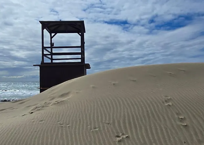 Luxury Boutique Penthouse 2 Bedrooms Pools Open 365 Days