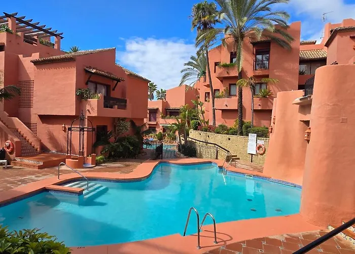 Luxury Boutique Penthouse 2 Bedrooms Pools Open 365 Days Marbella