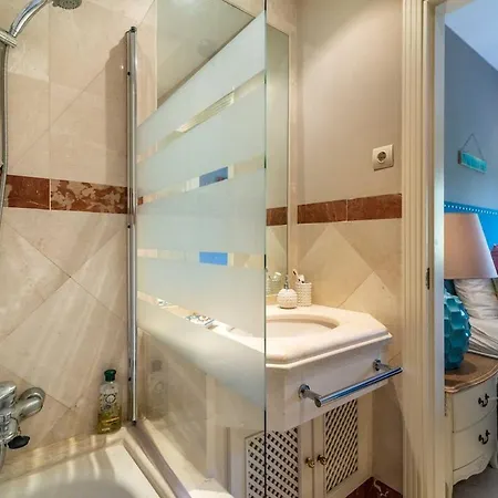 Luxury Boutique Penthouse 2 Bedrooms Pools Open 365 Days * ماربيا