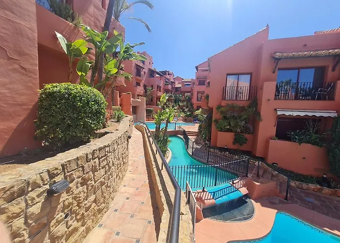 Luxury Boutique Penthouse 2 Bedrooms Pools Open 365 Days Marbella